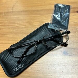 Foster Grant - brand new reading glasses